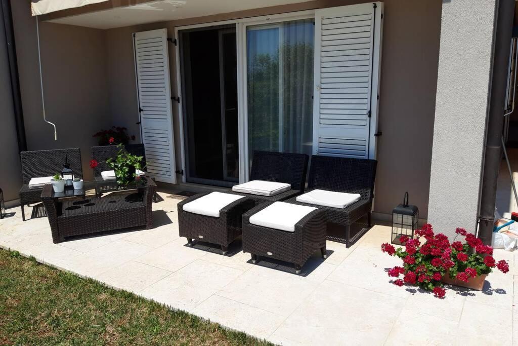 Villa For Families Only - Casa Nora Novigrad à Novigrad Istria Extérieur photo