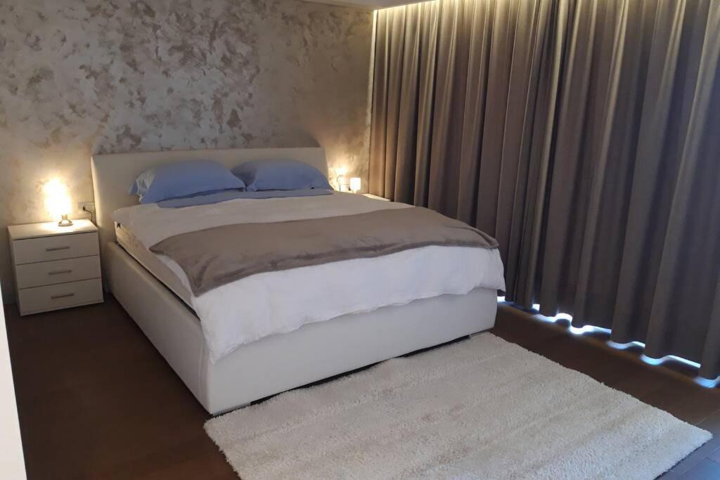 Villa For Families Only - Casa Nora Novigrad à Novigrad Istria Extérieur photo