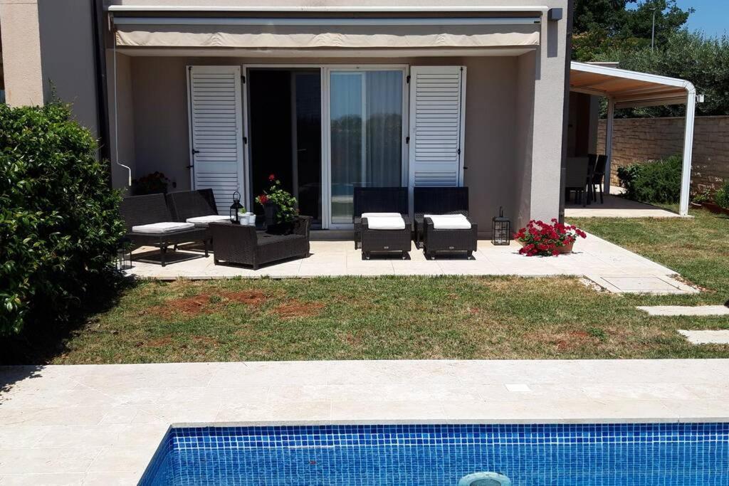 Villa For Families Only - Casa Nora Novigrad à Novigrad Istria Extérieur photo